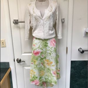 High-low A-line skirt